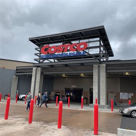 Redmond costco - Costco will open a 155,000-square-foot warehouse in Redmond on Nov. 11, 2016. The warehouse will offer a variety of products and services, including gas station, …